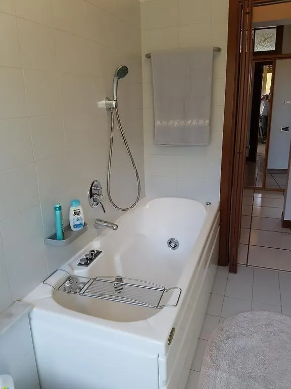 Apartment Ferienwohnung Casa Elena Albese Con Cassano
